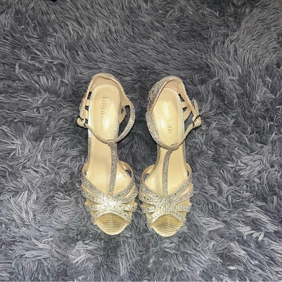Kelly & Katie heels 👠 - Picture 1 of 12